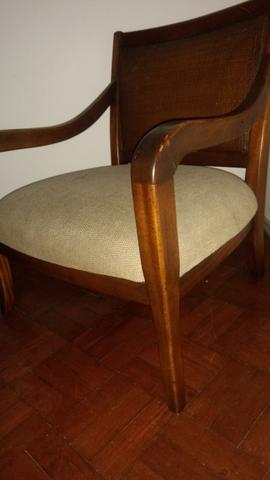 Conjunto Poltrona e Mesa Favorita