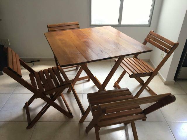 Lindos jogos de mesas e cadeiras dobráveis