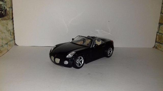 Miniatura Pontiac Solstice - 1/24