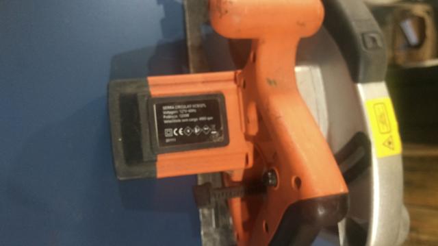 Serra Circular NCS 127L Conserta