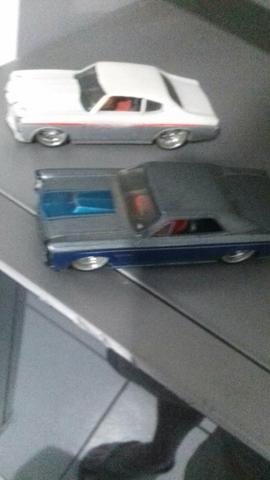 Carrinhos miniaturas