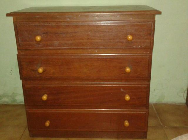 Cômoda em madeira Angelim