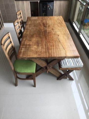 Conjunto de mesa e cadeiras madeira pura