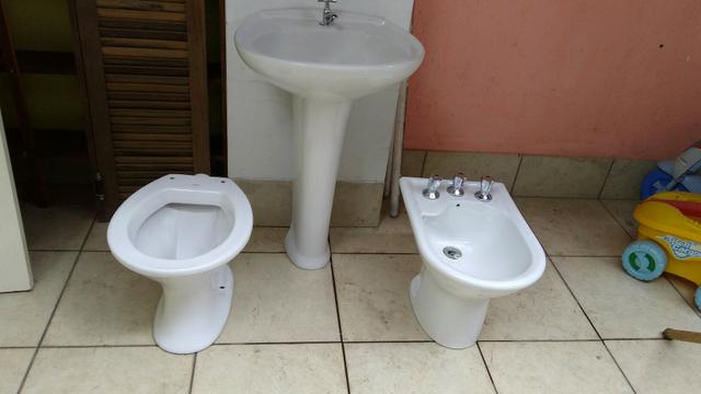 Conjunto sanitário completo