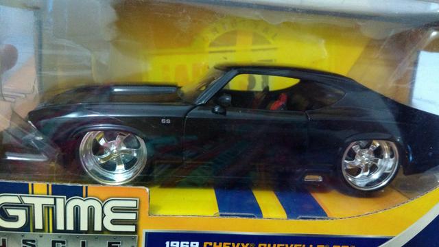 Miniaturas carros 1.24