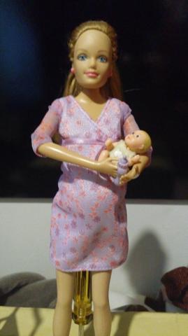Boneca Barbie Midge Gravida