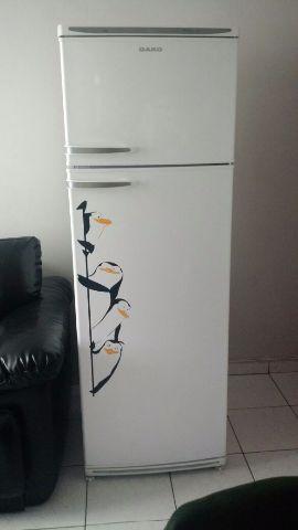 Geladeira duplex dako 370 litros otimo estado