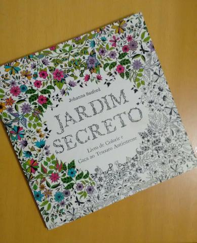 Livro para colorir - Jardim Secreto