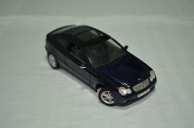 Mercedes-Benz C Klass Sportcoupe 1/18 - Maisto