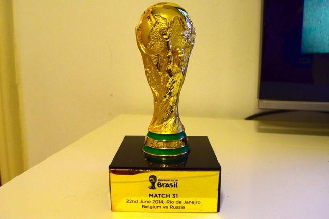 Mini troféu Fifa Copa do Mundo Brasil  Match31