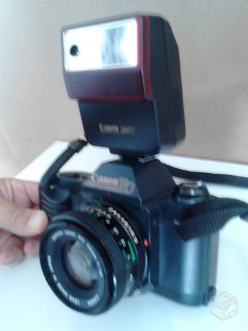 Canon T 50 Analógica + Flash