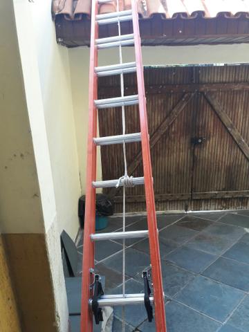 Escada de fibra de 6 metros