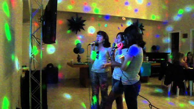 Karaokê Profissional com Músicas Atualizadas.