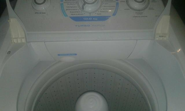 Máquina de lavar roupa Electrolux 10 Kilos