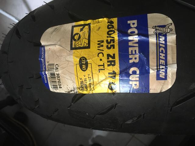 Pneu traseiro Michelin  RZ 17