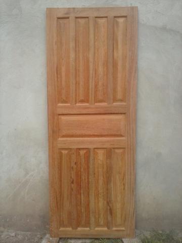 Portas de madeira maçissa