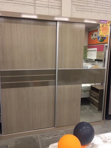 Roupeiro 2 portas de correr