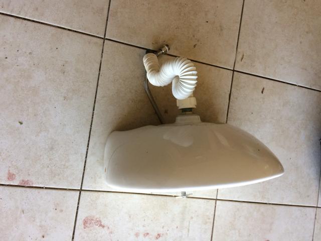 Torro cuba com torneira