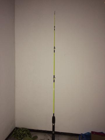 Vara de pescar fibra de carbono.