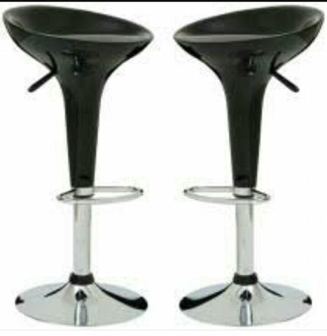 Vendo Duas banquetas