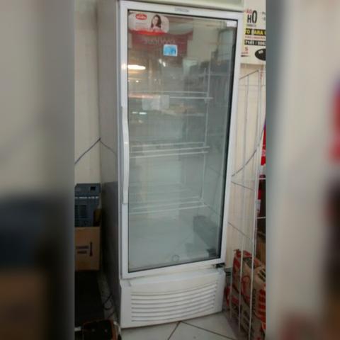 Freezer Vertical Fricon - Porta de vidro