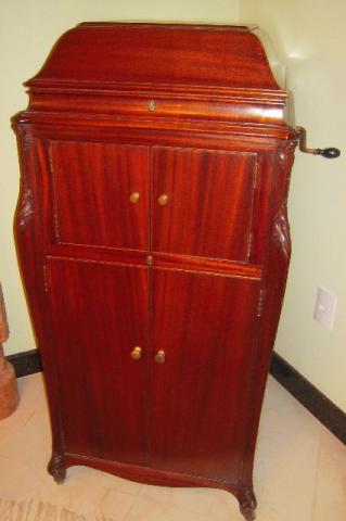 Gramofone Antigo Victor Victrola " His Masters Voice"