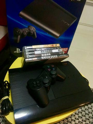 PS3 PlayStation 3 slim com Blu-ray, na caixa!
