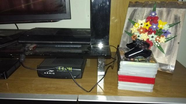 PS3 super slim + 1 controle + 9 jogos