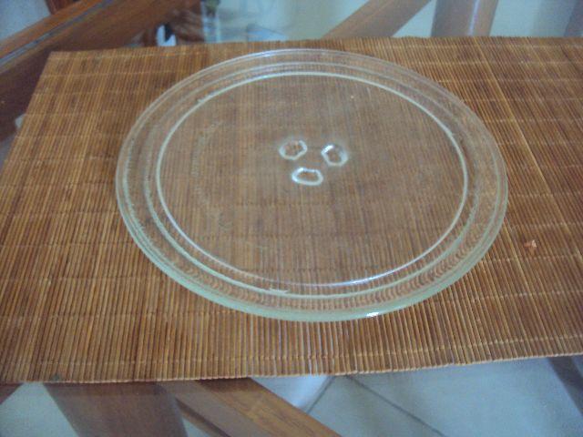 Prato de vidro para microondas tam. 24cm