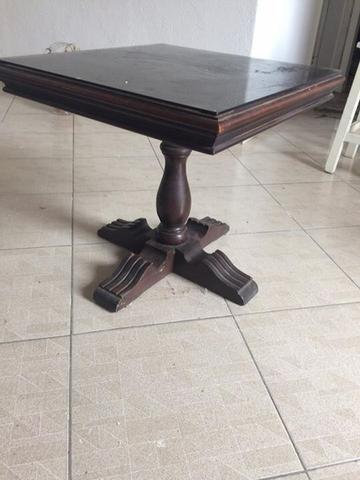 Mesa Lateral de Madeira