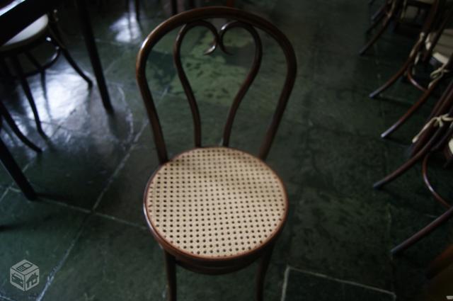 Mesas e cadeiras tonarth