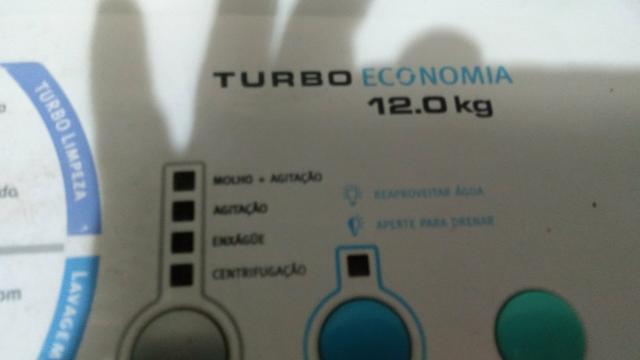 Máquina de lavar roupa Electrolux turbo economia 12 kg