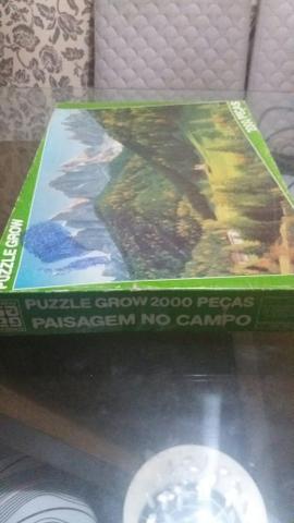 Quebra cabeça com duas mil peças