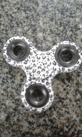 Hand spinner com luz e sem luz