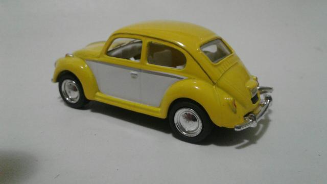 Miniatura VW Fusca em Metal Pneus de Borracha