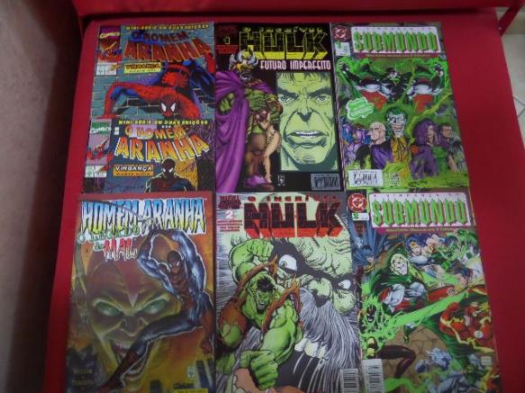 Coleção de Gibis Antigos (O Homem Aranha - Hulk -