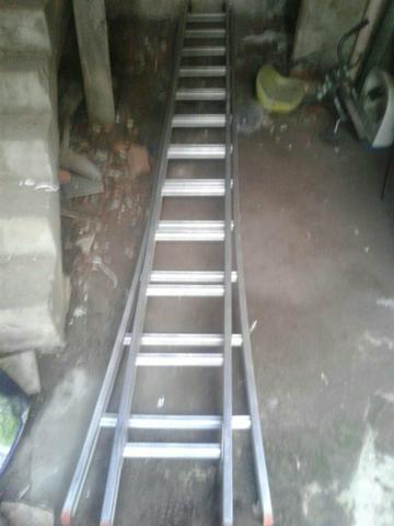 Escadao de alumínio 24 degraus