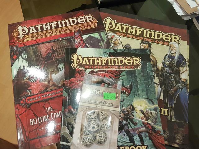 RPG Pathfinder Core Rulebook + Escudo do Mestre + Aventura