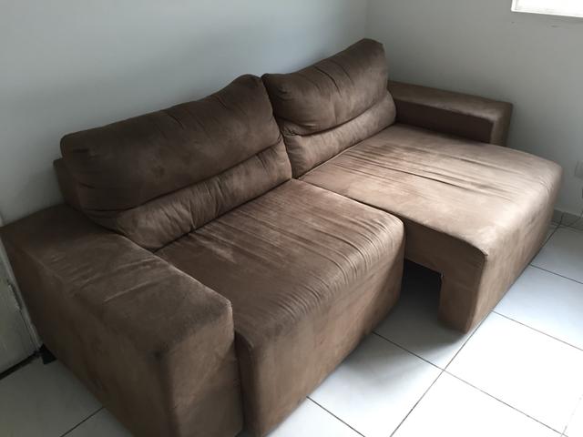 Sofá suede marrom retrátil