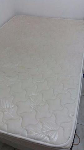 Cama box com colchão, meio casal, confira