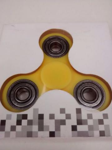 Fidget spinner