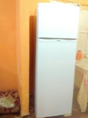 Geladeira dako 2 portas