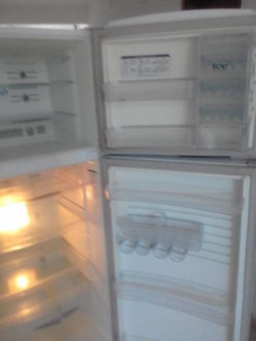 Geladeira e Refrigerador 410 L frost free