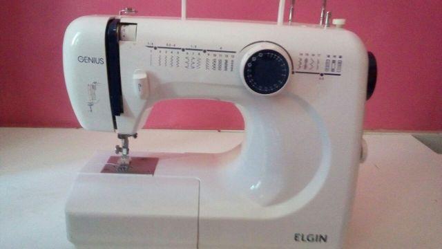 Máquina de costura Elgin JX-