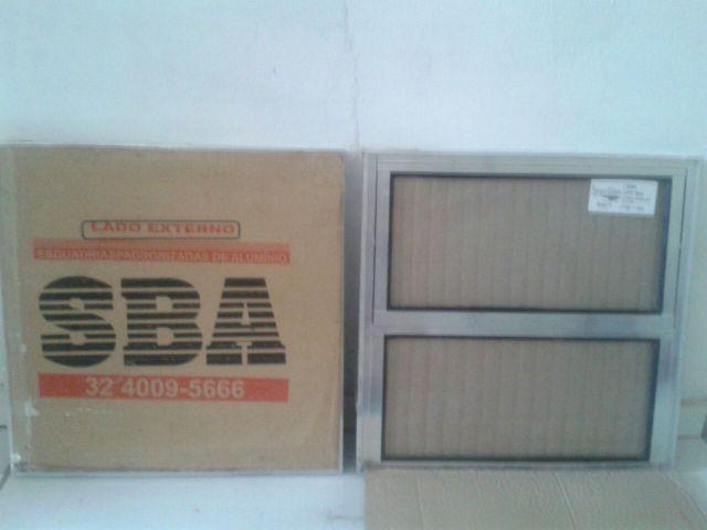 Vitrô Basculante SBA 0,40x0,40 SBA de 1 Seção