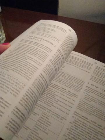 Como passar em concurso de Tribunais - técnico - editora