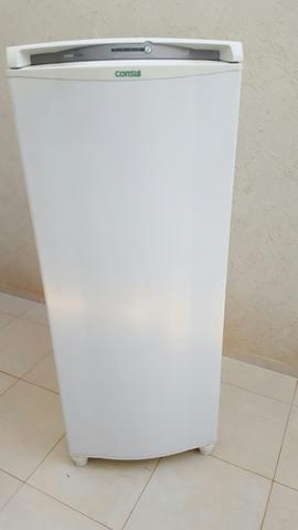 Geladeira frost free 340litros funcionando perfeitamente
