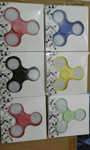 Hand spinner