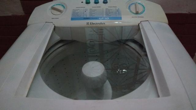 Máquina de lavar roupa Electrolux turbo limpeza 10 kg