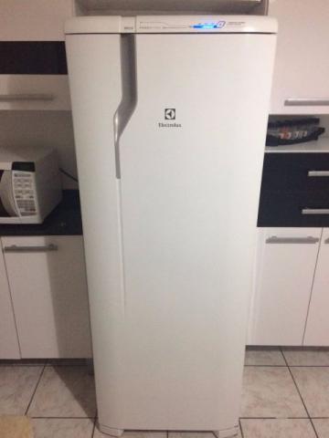 Refrigerador Electrolux RFE39 Frost Free